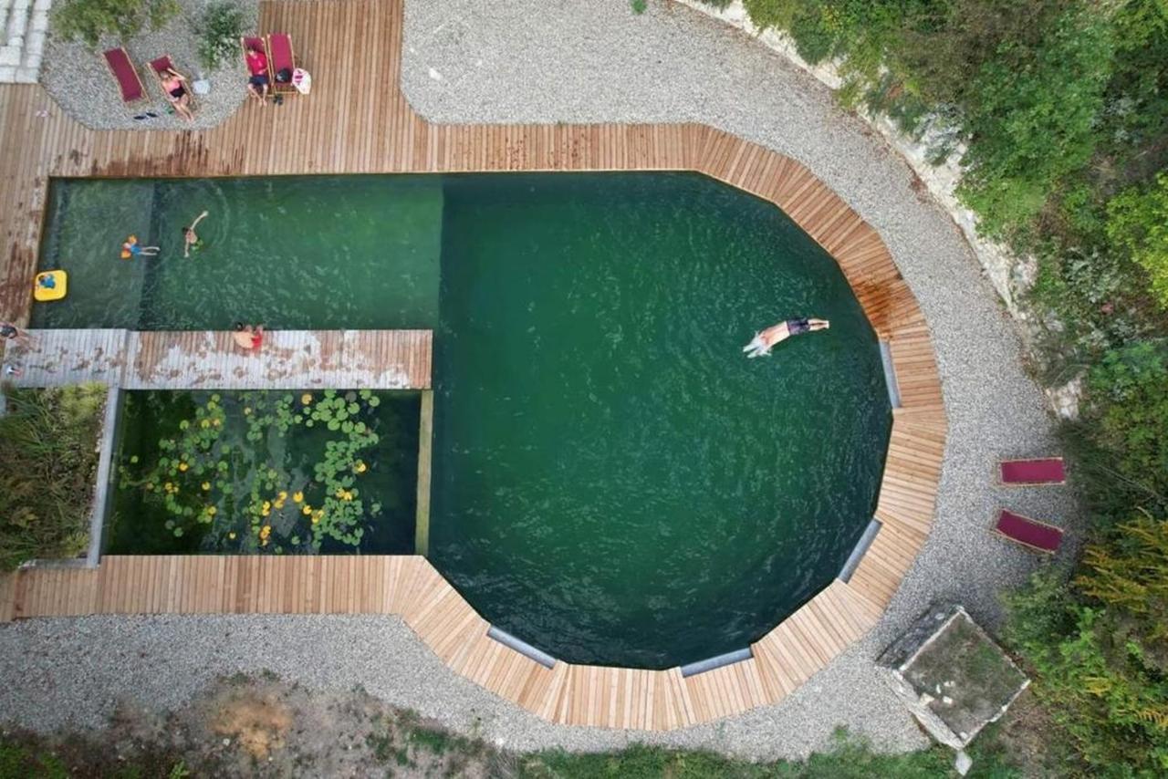 Grand Gite Les Cabanes De Fallot Pour 19 Personnes - Piscine Naturelle L'isle-Bouzon Exterior foto